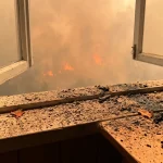 De ce deschiderea ferestrelor în timpul unui incendiu de vegetație este cea mai proastă idee pentru o casă de-ce-deschiderea-ferestrelor-in-timpul-unui-incendiu-de-vegetatie.webp.webp