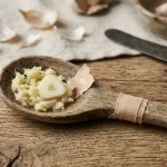 De unde provin negii de pe mâini și cum funcționează o metodă populară veche de-unde-provin-negii-de-pe-maini-si-cum-functioneaza.webp.webp